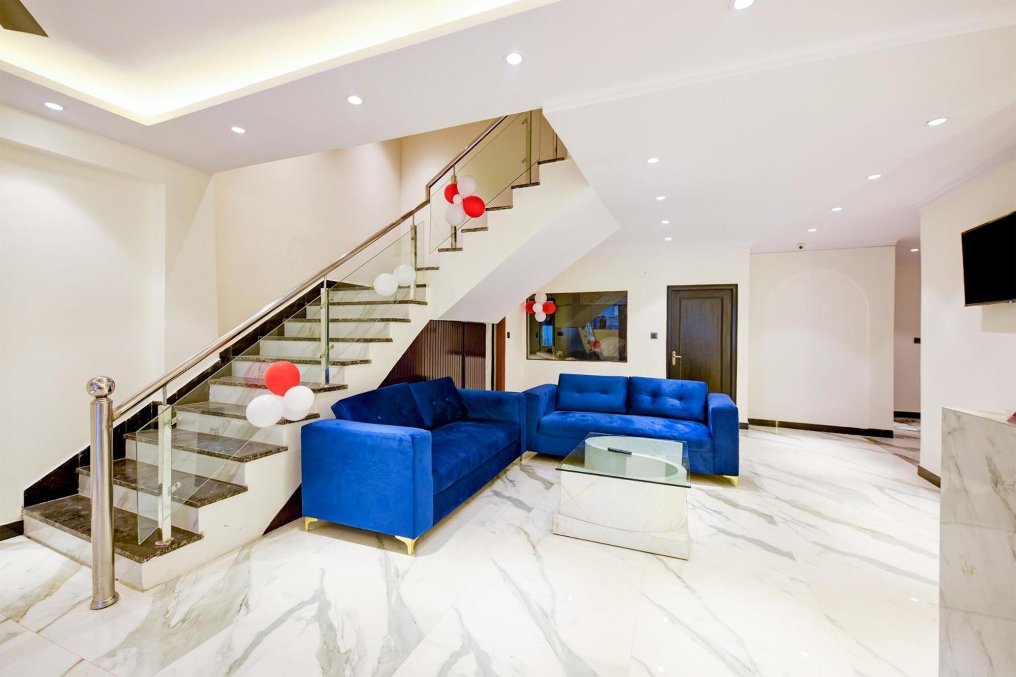 Hotel Surya Plaza New Delhi Luaran gambar