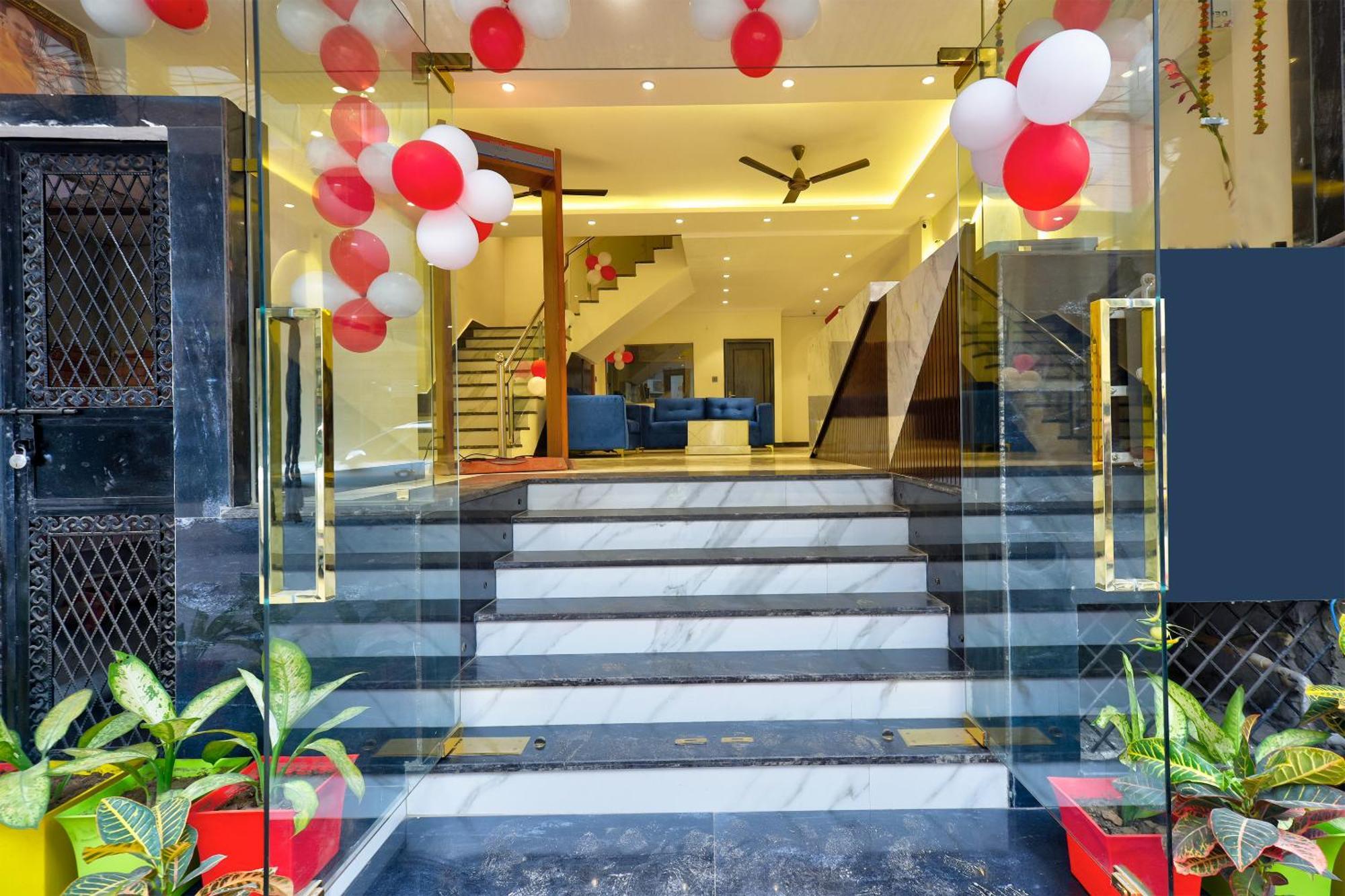 Hotel Surya Plaza New Delhi Luaran gambar