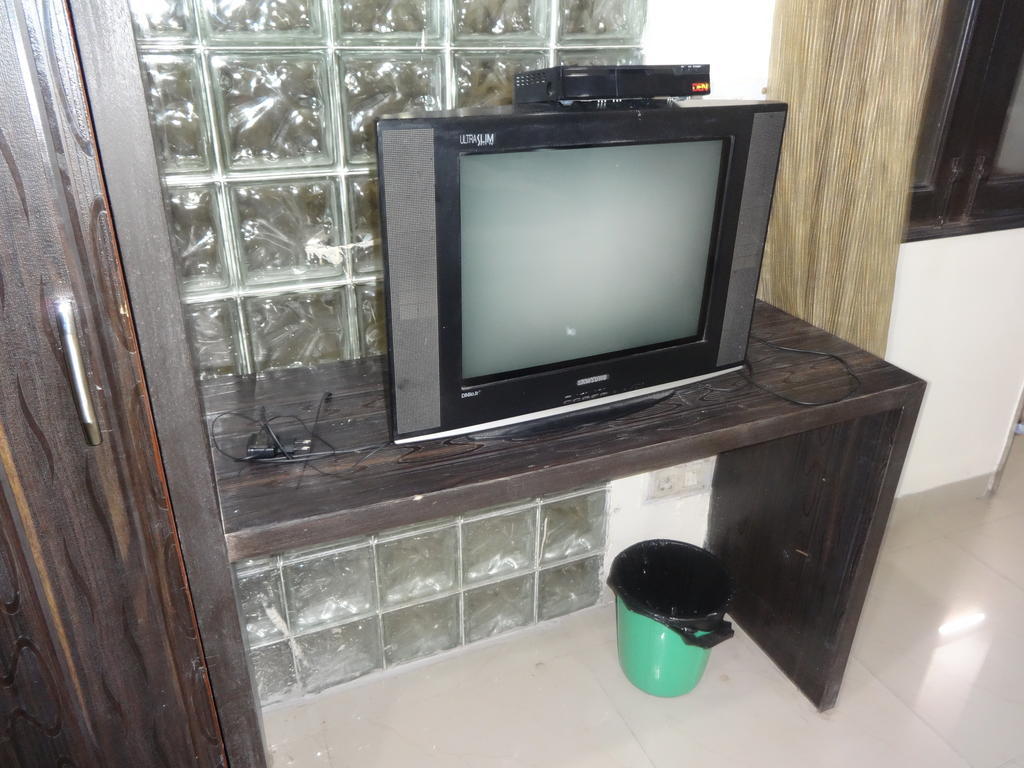 Hotel Surya Plaza New Delhi Bilik gambar